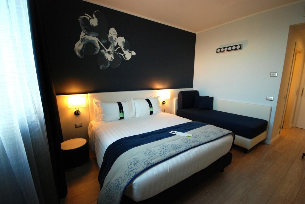 Holiday Inn Milan Nord Zara By Ihg Cinisello Balsamo Extérieur photo