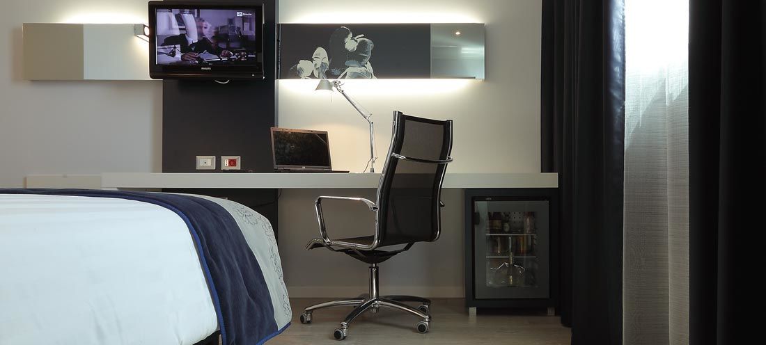 Holiday Inn Milan Nord Zara By Ihg Cinisello Balsamo Extérieur photo